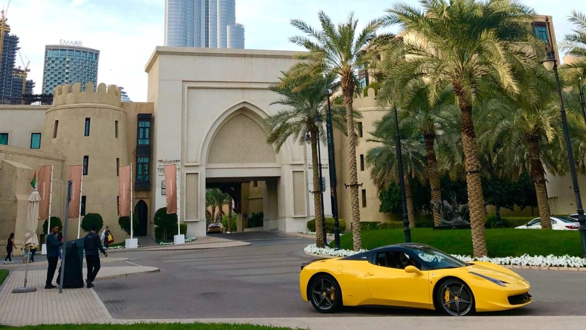 Ile Kosztuje Wypo Yczenie Auta W Dubaju Ile Lamborghini